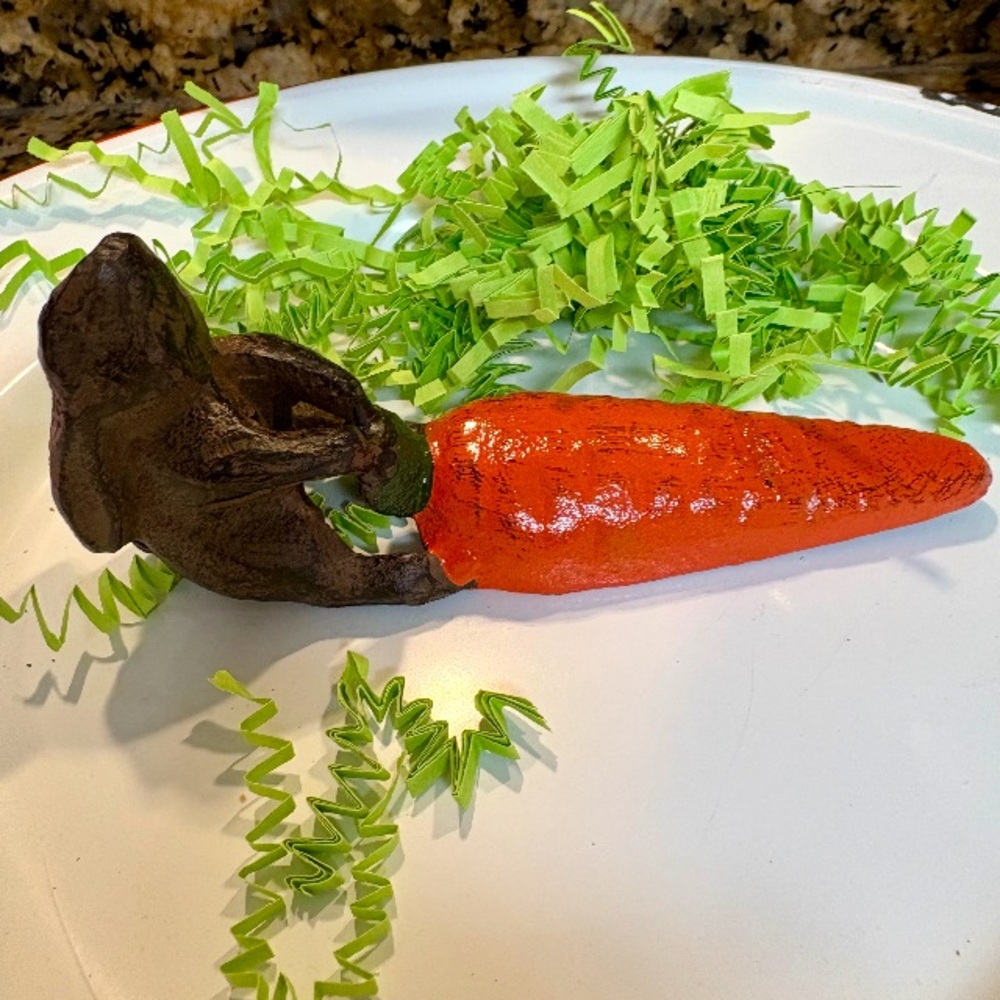 Cast Iron Rabbit with Carrot Doorstop Wedge Decor